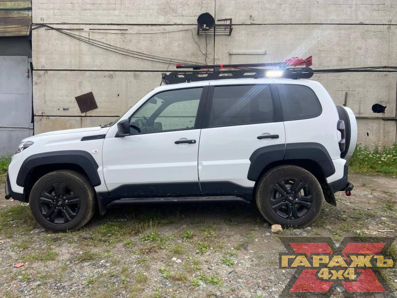 Lada Niva Travel LT