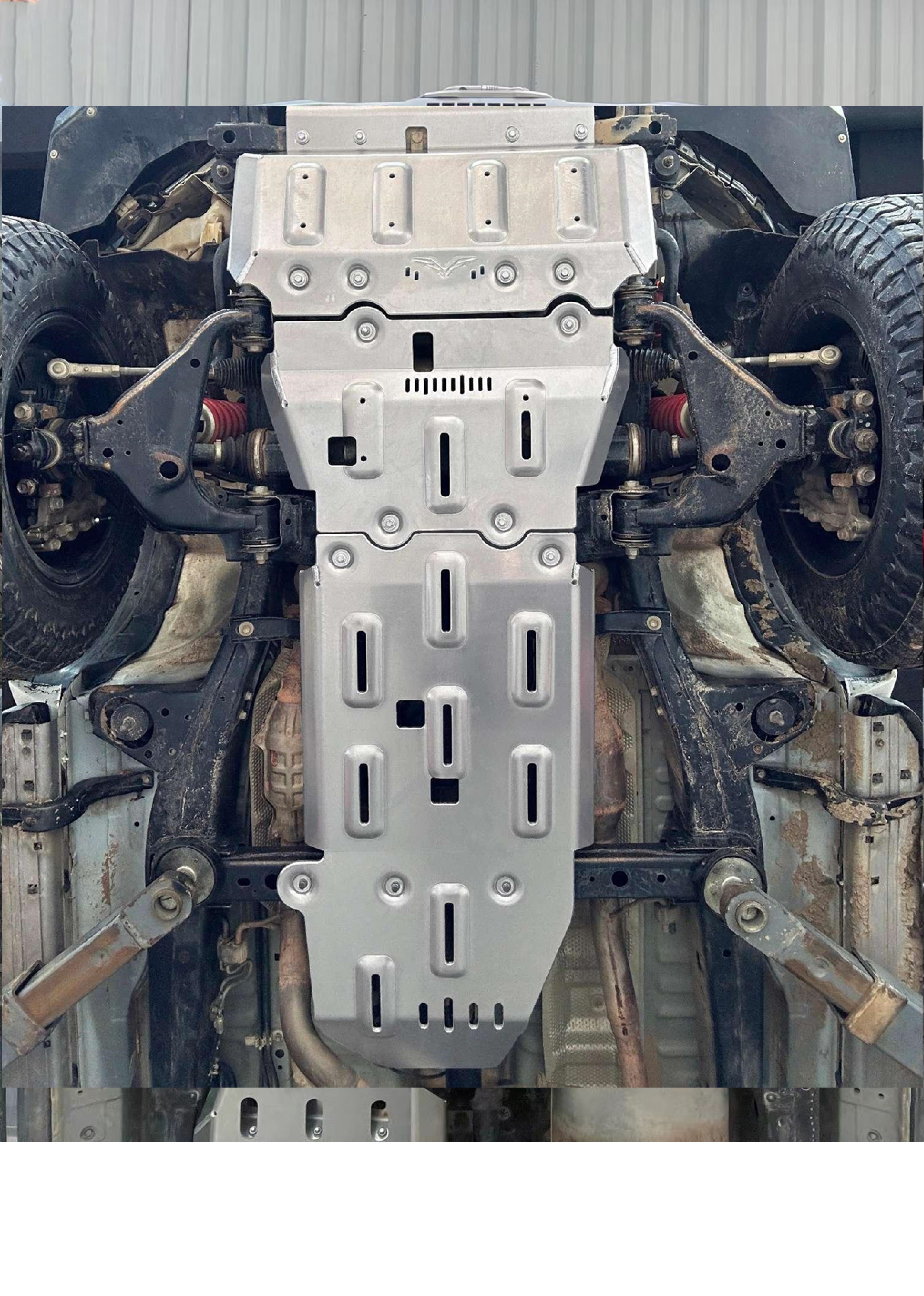 Защита РИФ радиатора, картера, РК, КПП для Toyota Hilux 2015-2024, алюм. 8 мм
