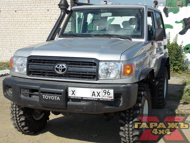 Toyota Land Cruiser 71 XT 35