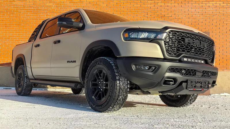 Новинка! Площадка РИФ под лебёдку с защитой радиатора для RAM 1500 Rebel 2024+