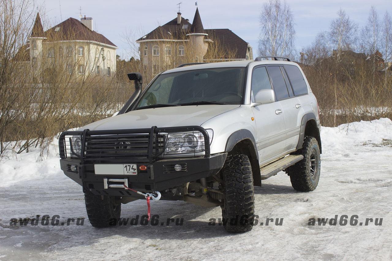 Рав 100. Toyota Land Cruiser 100 35 колеса. Land Cruiser 100 во внедорожном обвесе. Land Cruiser 100 бронированный. Land Cruiser 100 на бронзовых дисках.