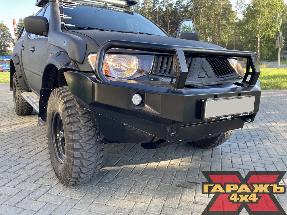 Mitsubishi L200 XT 33 Black Raptor