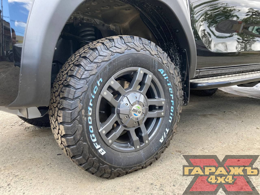 Toyota Hilux Black Onyx 2021 AT 32"