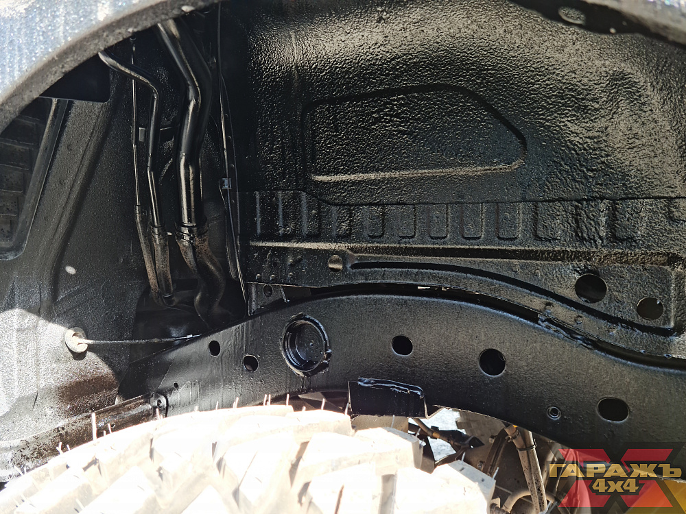 Mitsubishi L200 XT 33 Black Raptor