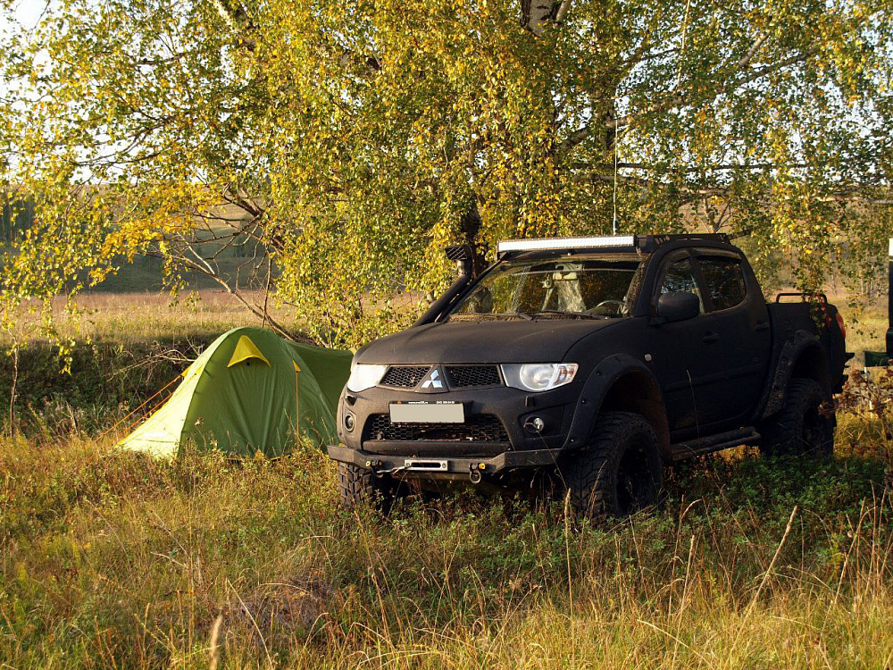 Mitsubishi L200 Triton МT 35 Black Raptor