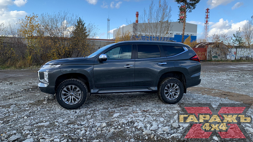 Mitsubishi Pajero Sport 3 LT