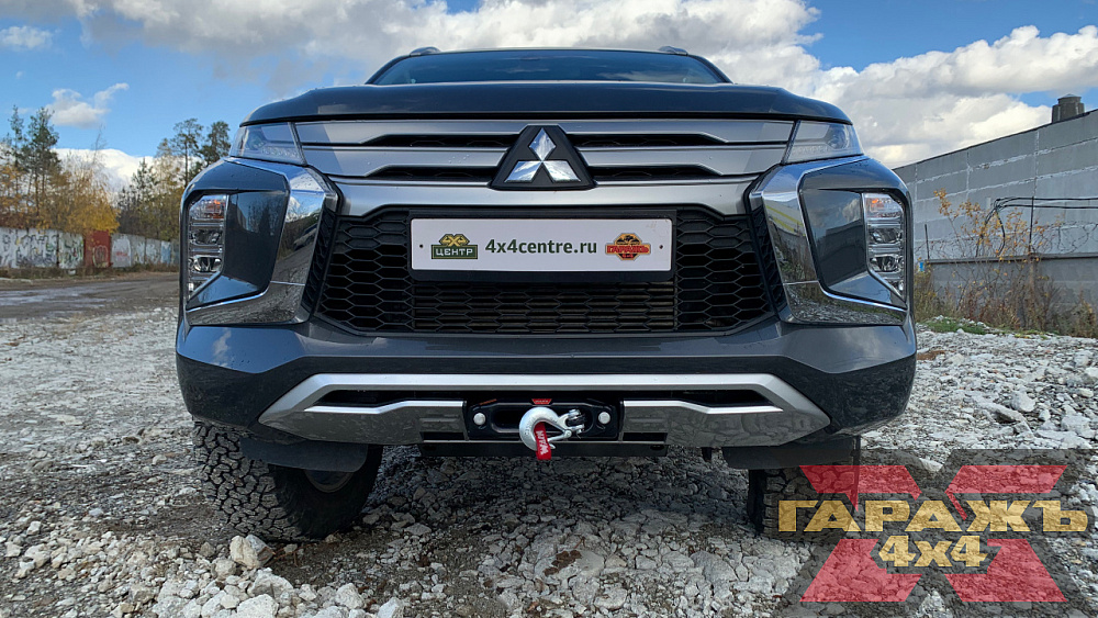 Mitsubishi Pajero Sport 3 LT