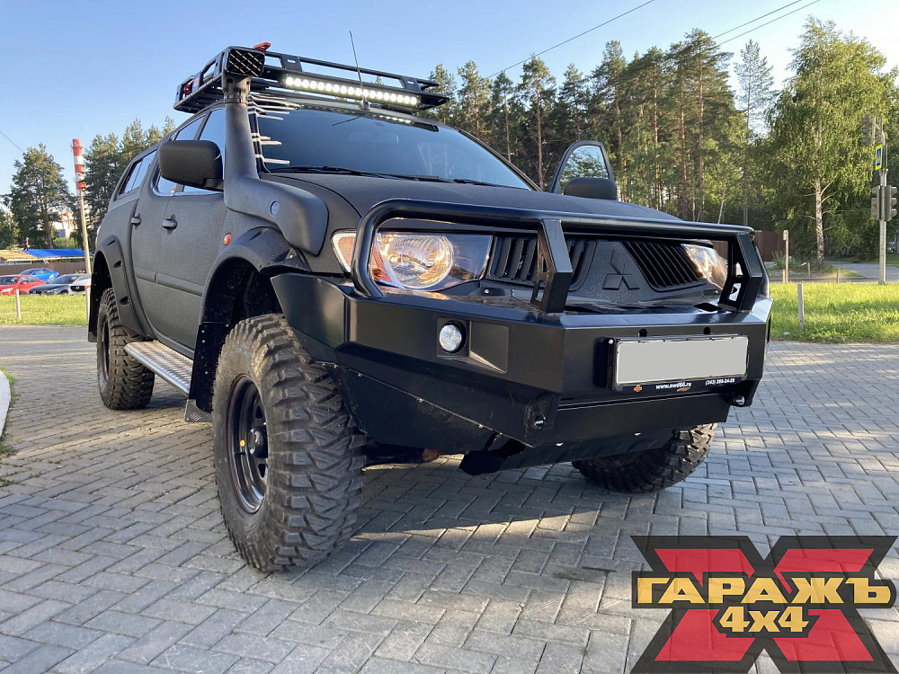 Mitsubishi L200 XT 33 Black Raptor