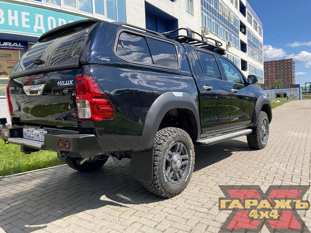 Toyota Hilux Black Onyx 2021 AT 32"