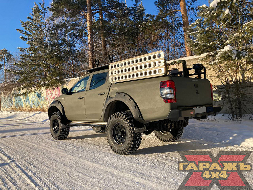 Mitsubishi L200 XT 36 Green Raptor