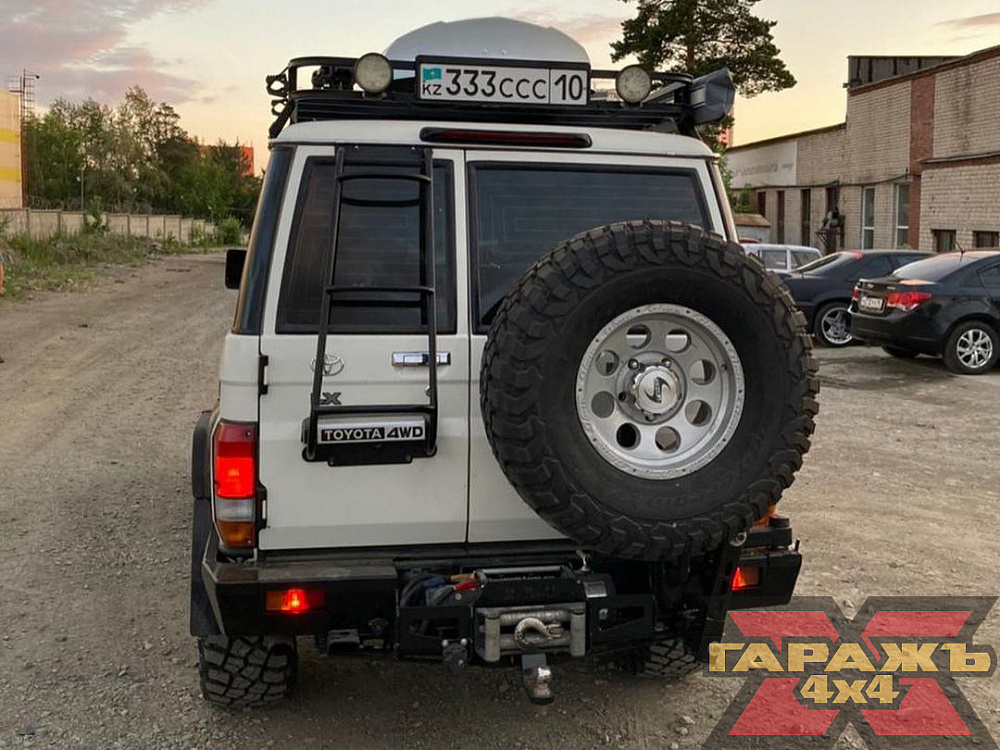 Toyota Land Cruiser 76 МТ 33