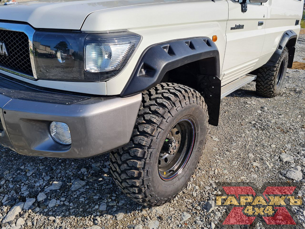 Toyota Land Cruiser 78 MT 33