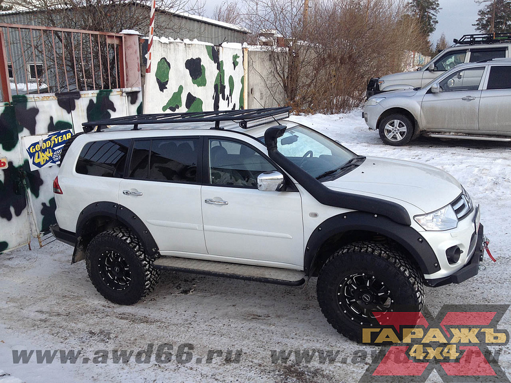 Mitsubishi Pajero Sport AT 35