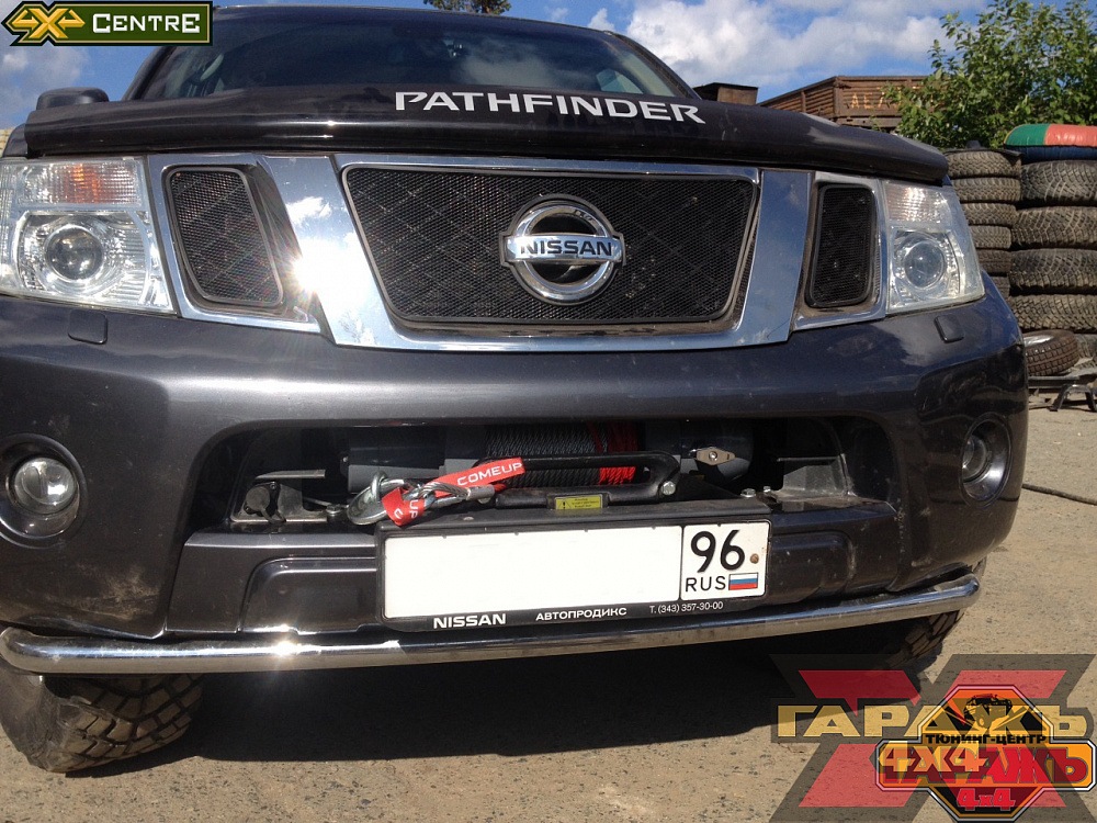 Nissan Pathfinder MT 32 LT