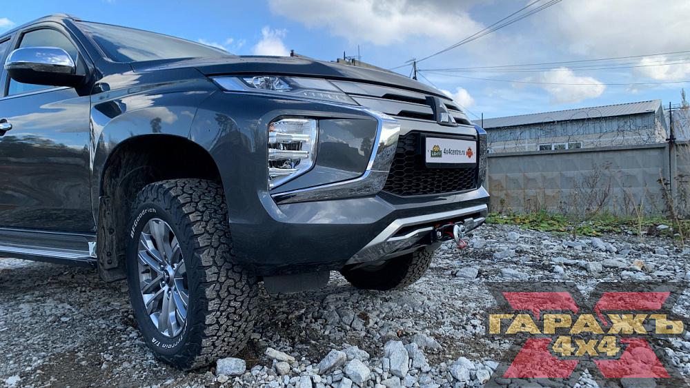 Mitsubishi Pajero Sport 3 LT