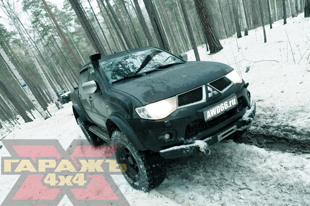 Mitsubishi L200 Triton МT 35 Black Raptor