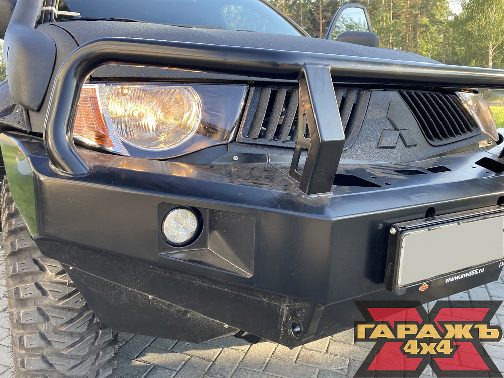 Mitsubishi L200 XT 33 Black Raptor