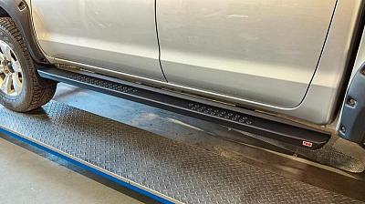 Силовые пороги РИФ на Sollers ST6/ST8: обзор и установка