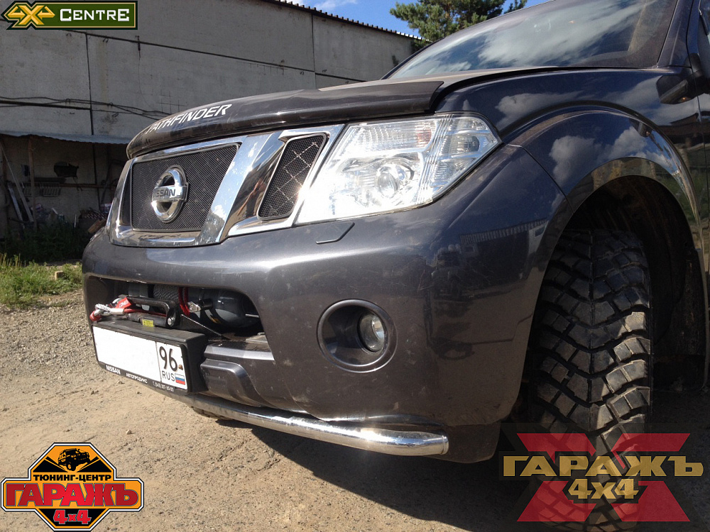 Nissan Pathfinder MT 32 LT