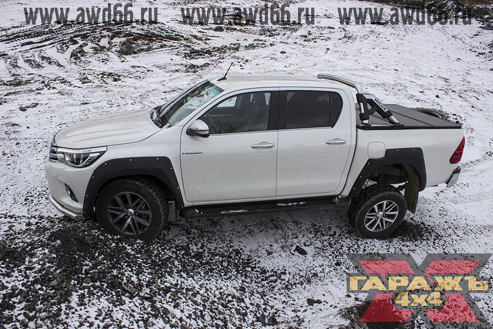 Toyota HiLux REVO AT 32 LT